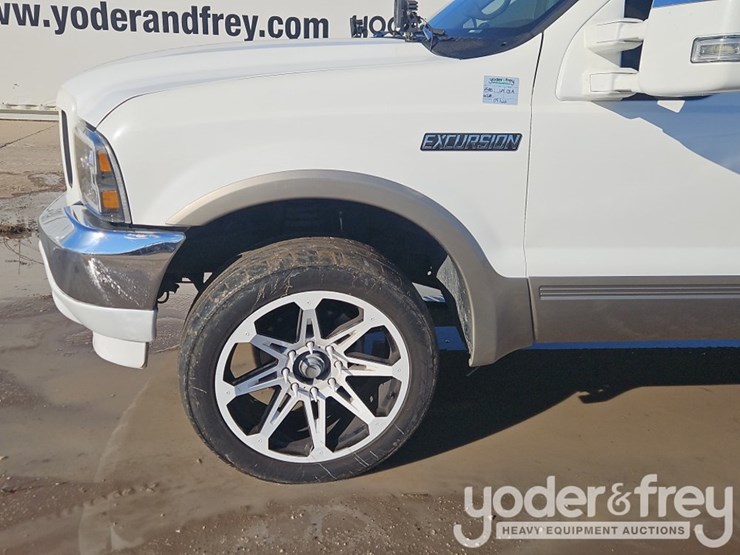 2001-ford-excursion-image-10