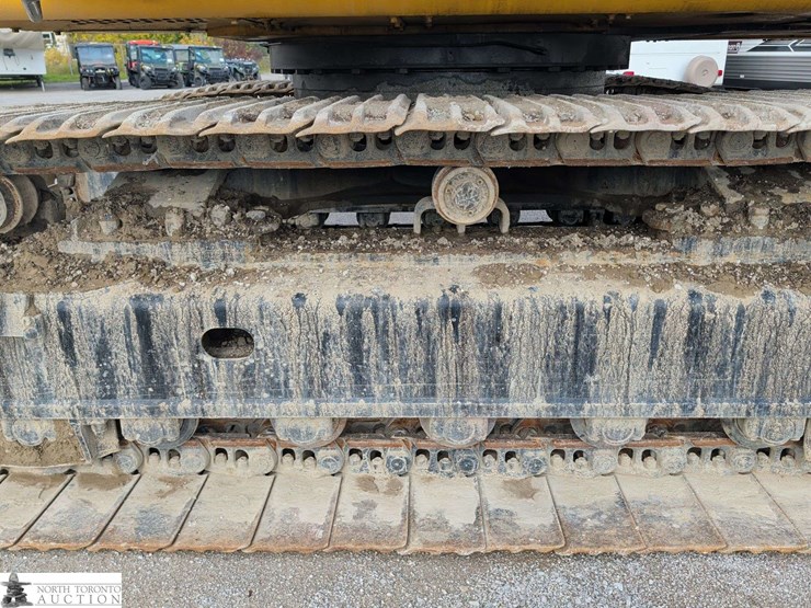 2010-john-deere-450-image-36