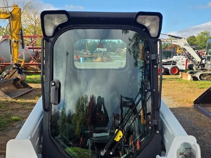 2018-bobcat-s550-image-37