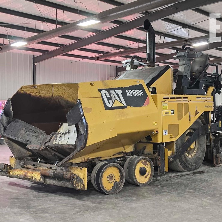 2016 CATERPILLAR AP-600F