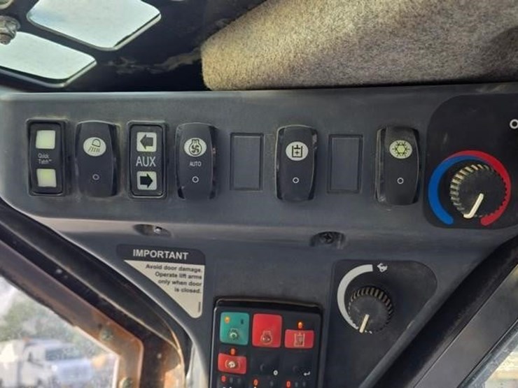 2019-deere-333g-image-50