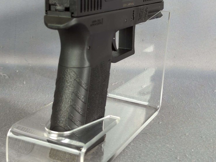 adler-arms/-akdal-arms-ad-9-9x19-pistol-sn#-th715-24u00401,-2-total-mags,-backstrap,-nylon-holster,-manual,-in-hard-case-image-6