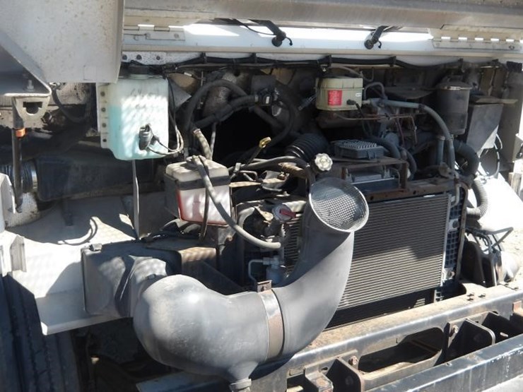 2008-workhorse-w62-image-11