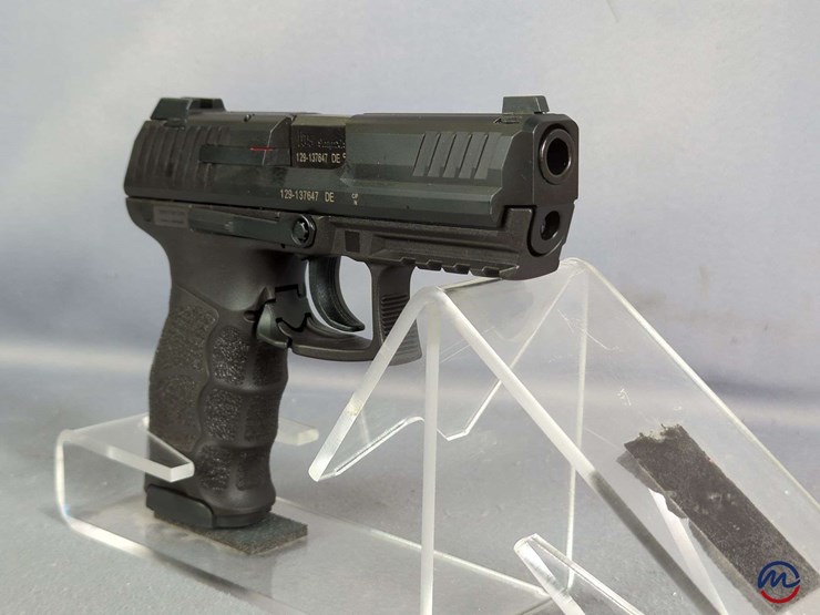 heckler-&-koch/-hki-p30-9mmx19-pistol-sn#-129-137647,-2-total-mags,-speed-loader,-backstraps,-manual,-in-original-hard-case-image-12