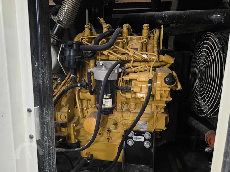2020-caterpillar-xq35-image-12