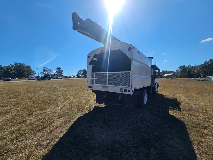 2005-international-durastar-4300-image-13