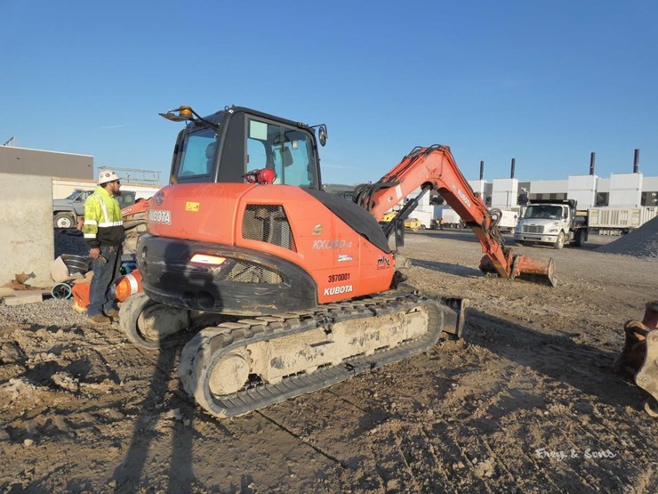 2019-kubota-kx080-image-1