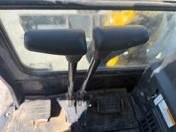yanmar-vio55-image-31