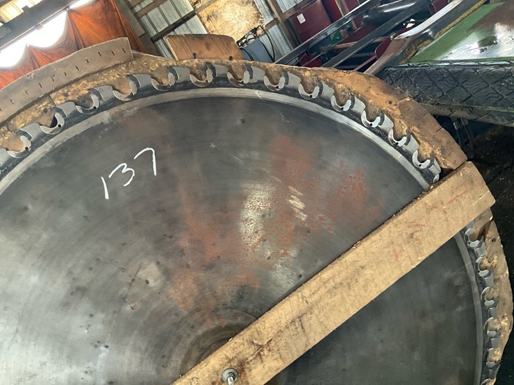 #137-•-large-insert-tooth-circular-saw-blade-image-3