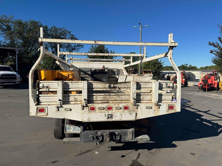 2016-ford-f550-image-5