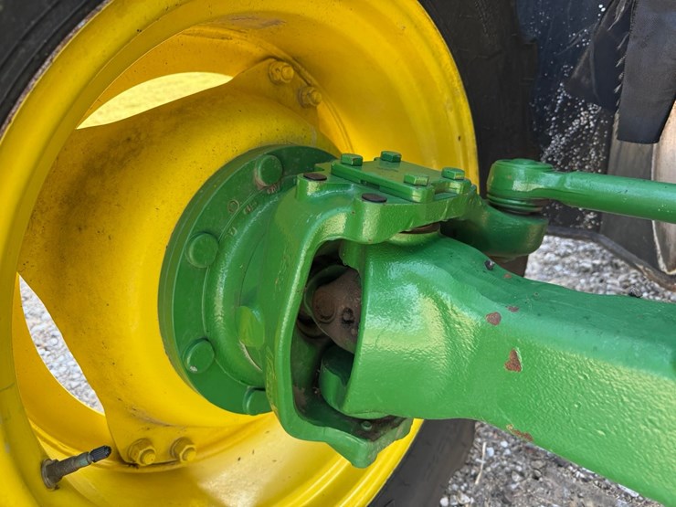 2017-john-deere-6110m-image-16