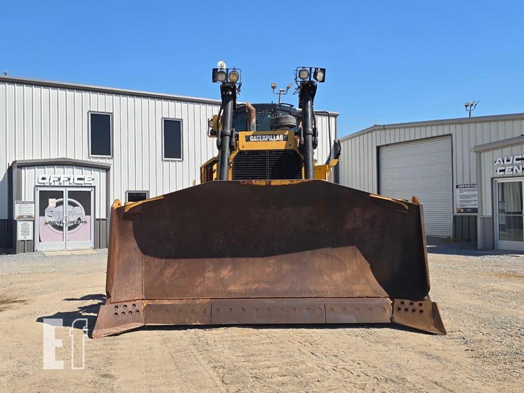 2013-caterpillar-d8t-image-7