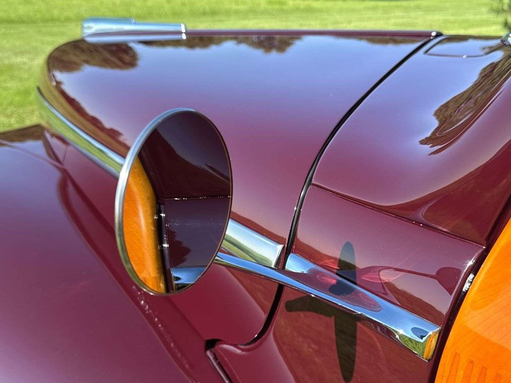 1947-ford-super-deluxe-sportsman-image-129
