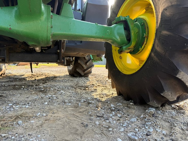 2017-john-deere-6110m-image-14