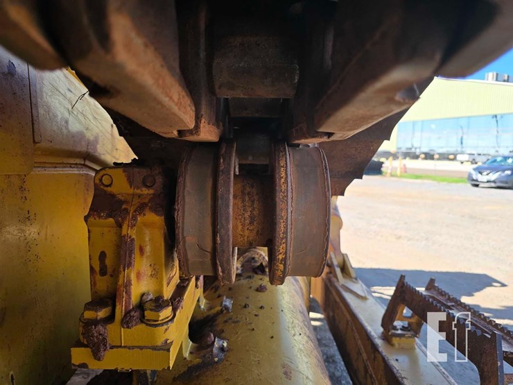 2016-caterpillar-d6t-xl-image-39