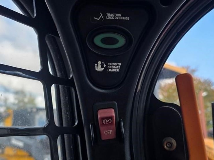 2018-bobcat-s550-image-51