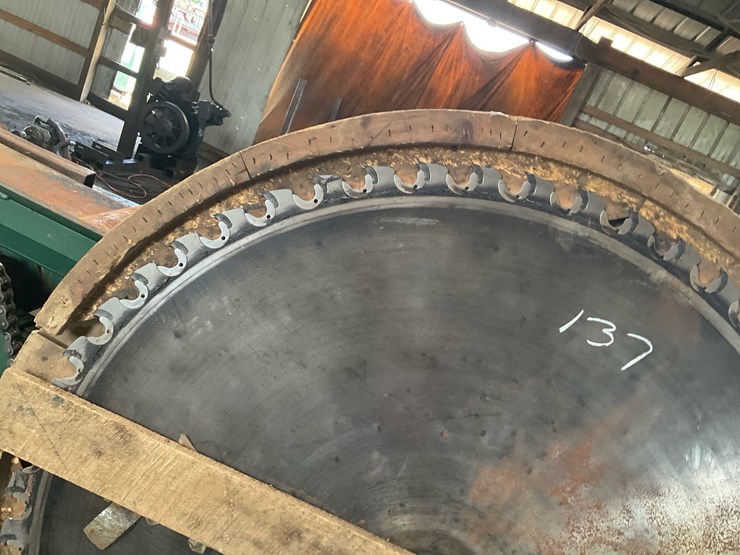 #137-•-large-insert-tooth-circular-saw-blade-image-2