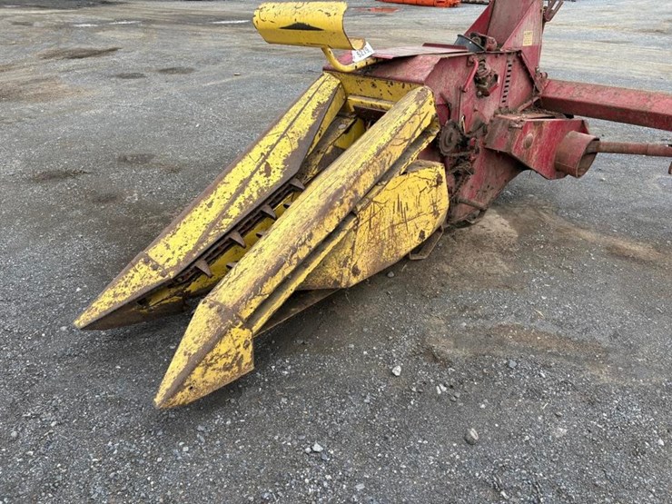new-holland-707-image-3
