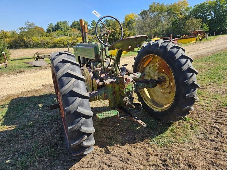 john-deere-model-b-image-16