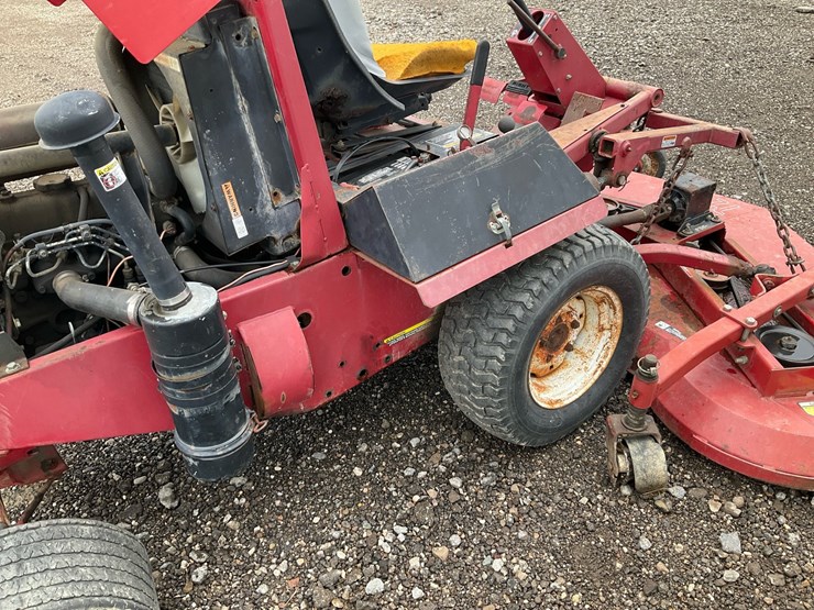 toro-groundsmaster-325d-image-14