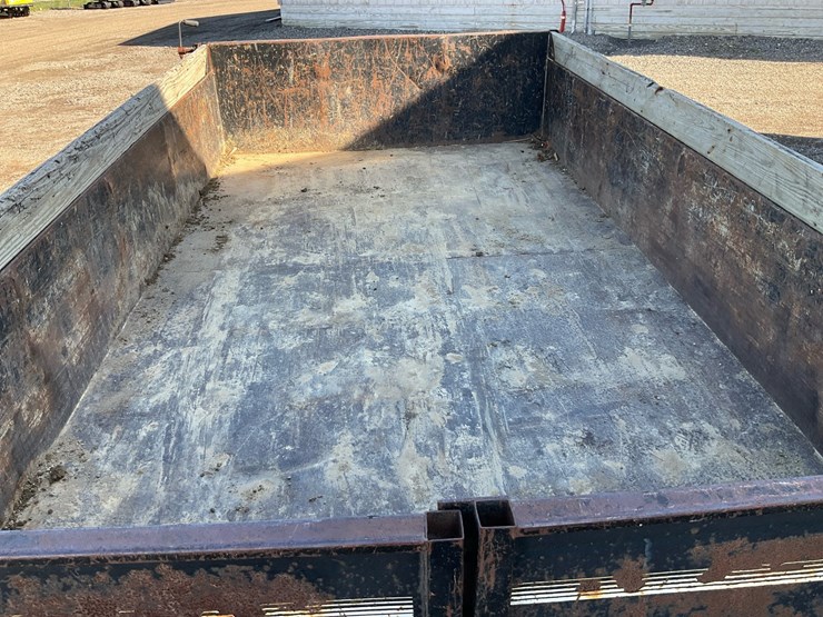 2009-axle-dump-trailer-image-24
