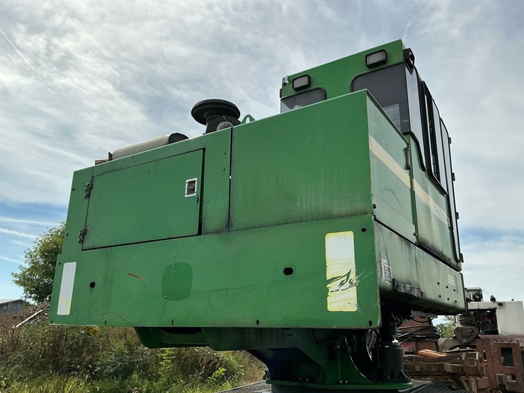 deere-335c-image-40