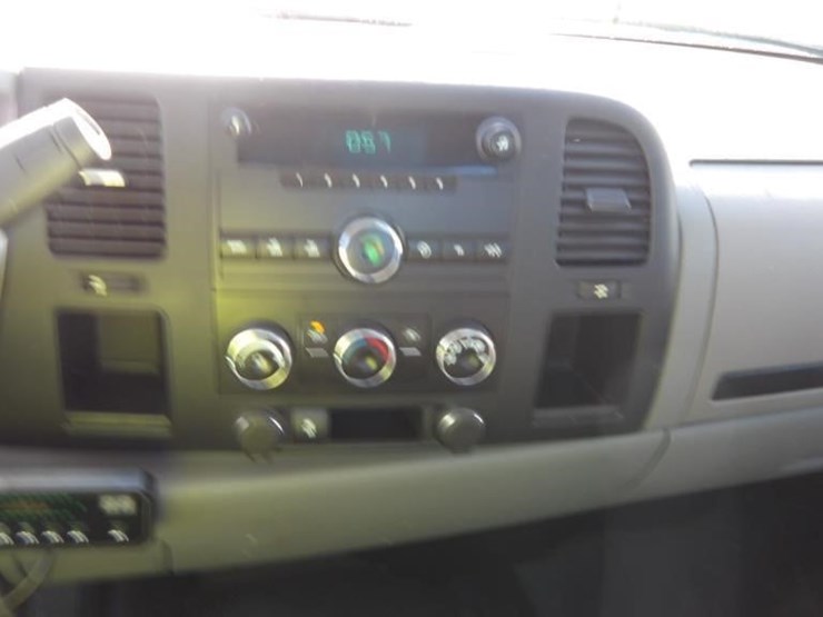 2013-chevrolet-silverado-2500-image-20