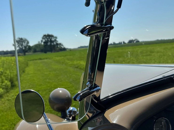 1935-ford-deluxe-phaeton-image-72