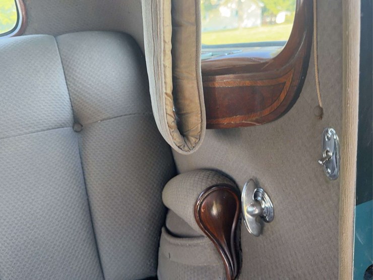 1932-cadillac-v-16-fleetwood-image-125