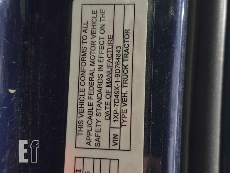 2009-peterbilt-387-image-33