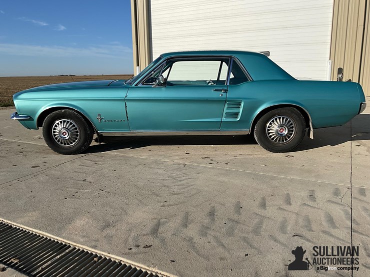 1967-ford-mustang-2-door-coupe-image-8