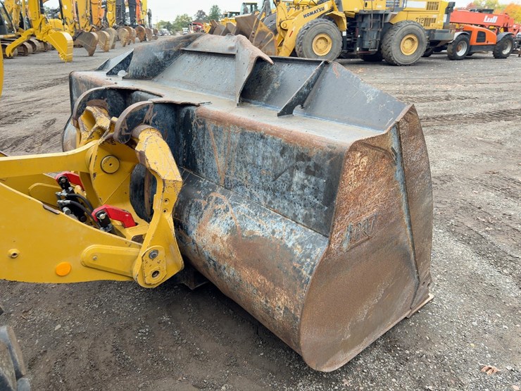 2020-caterpillar-938m-image-11