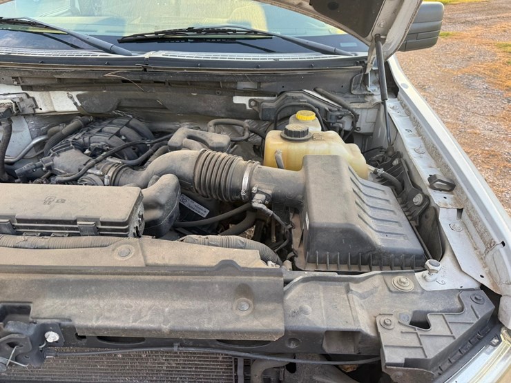2014-ford-f150-image-32