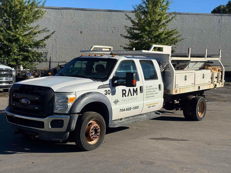 2016-ford-f550-image-1