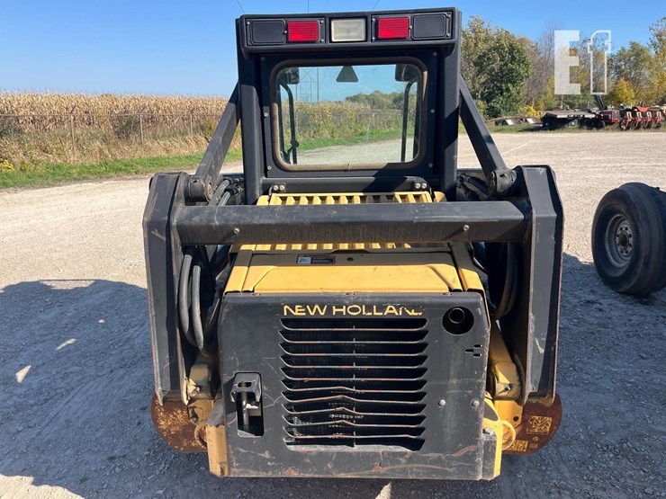 new-holland-lx565-image-4