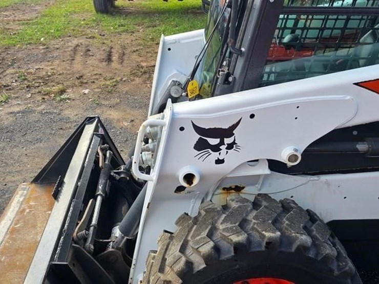 2018-bobcat-s550-image-30