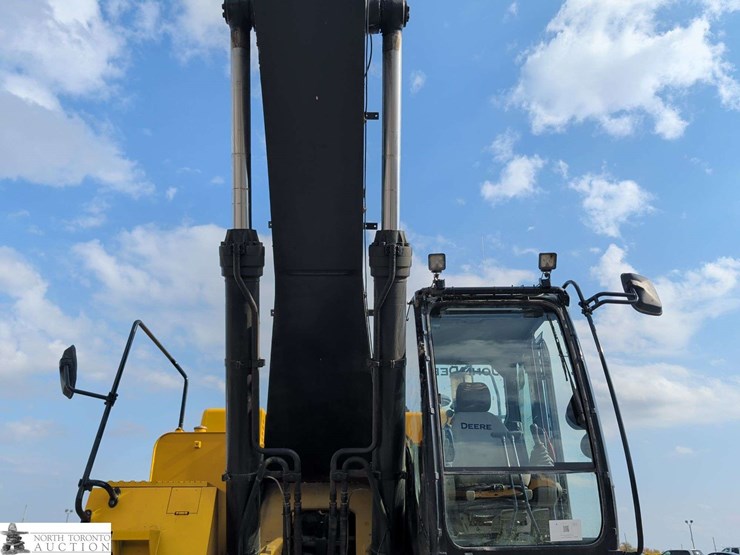 2010-john-deere-450-image-16