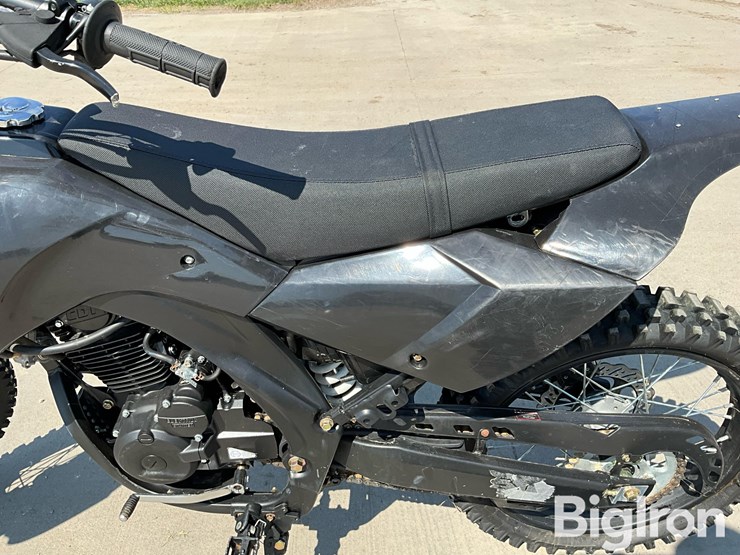 2022-zhejiang-apollo-250rx-dirt-bike-image-10