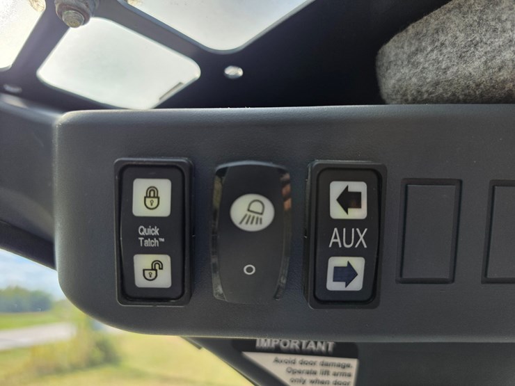deere-333g-image-37