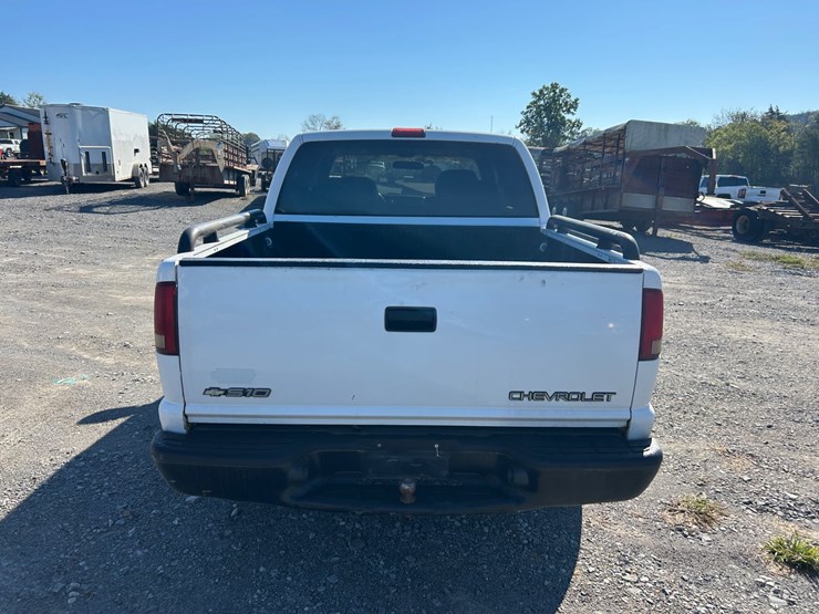 2003-chevrolet-s10-image-5