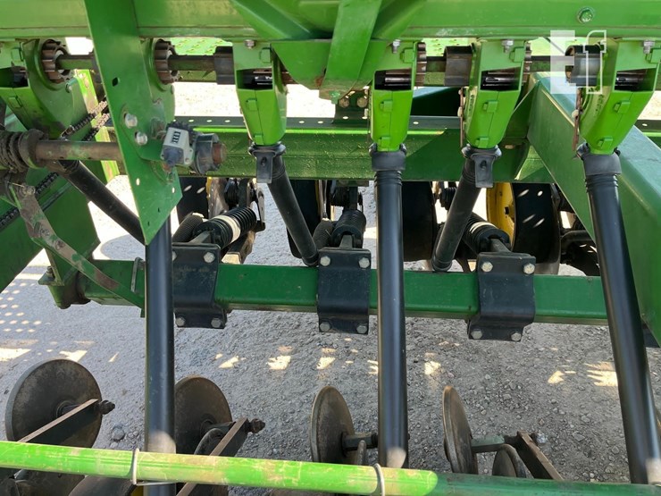 1990-john-deere-750-image-12
