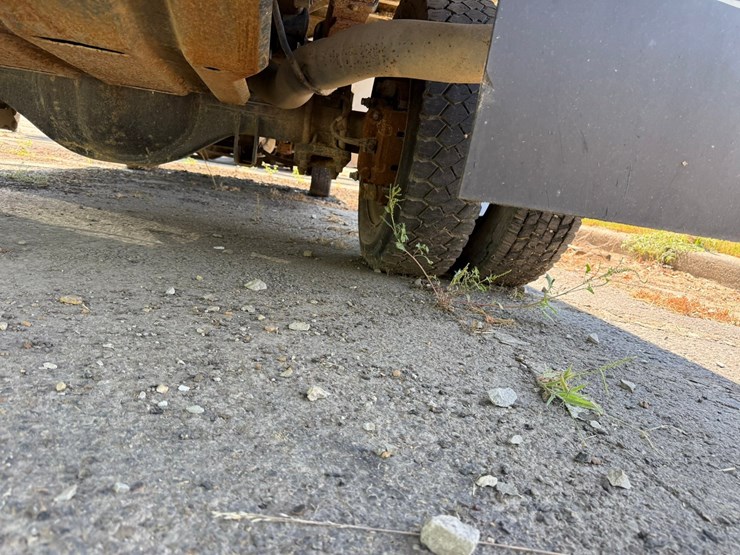 2004-ford-f450-image-22