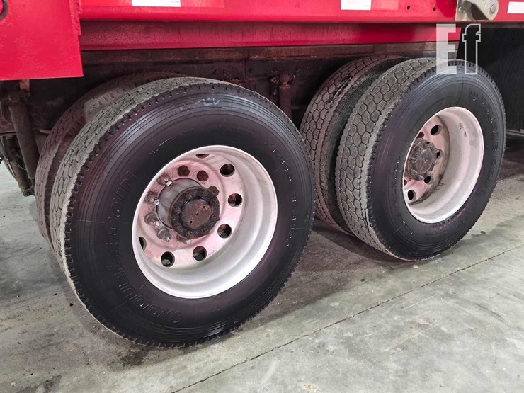 2004-kenworth-t800-image-21