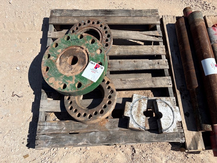 set-of-1-5/8”-bop-pipe-rams-&-(3)-flanges-image-1