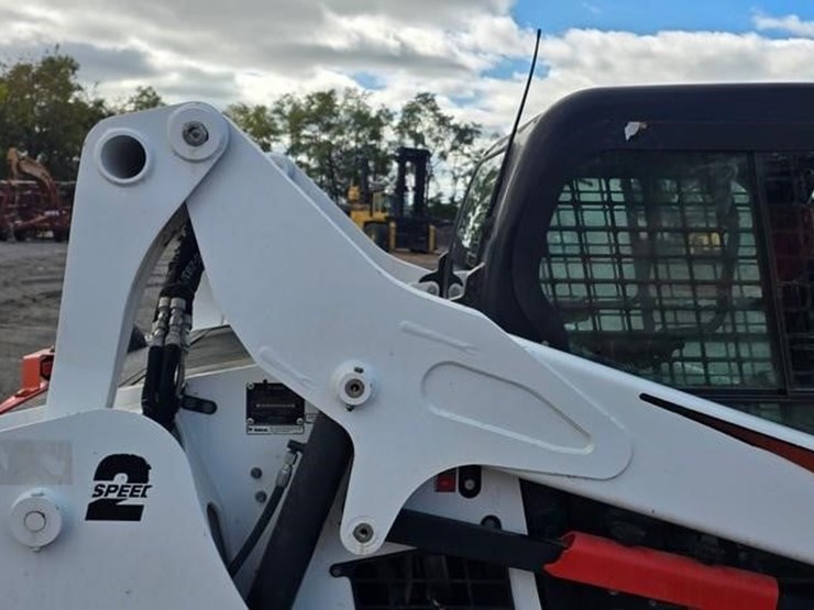 2019-bobcat-s595-image-16