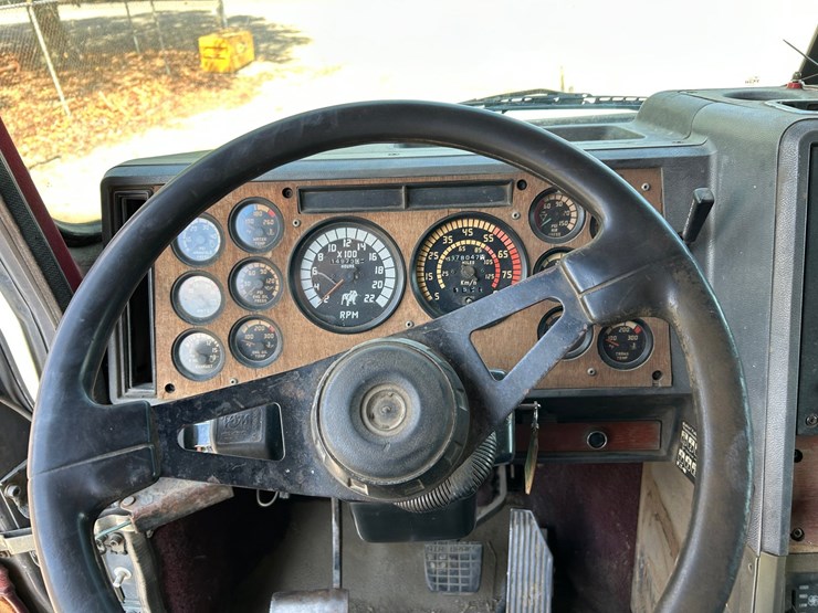 1994-mack-ch613-image-72