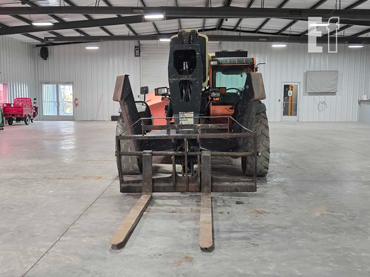 2014-jlg-g12-55a-image-7