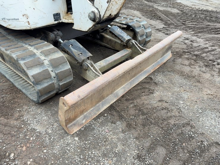 2005-bobcat-442-image-18