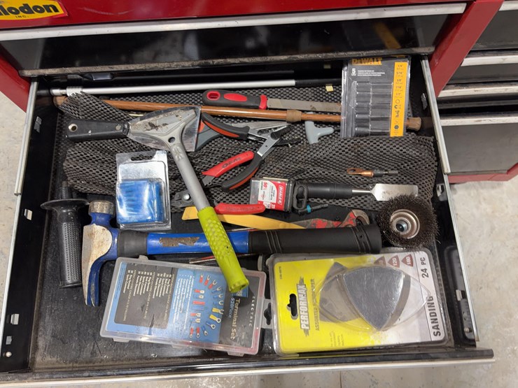 craftsman-tool-box-with-milwaukee-packouts-image-15