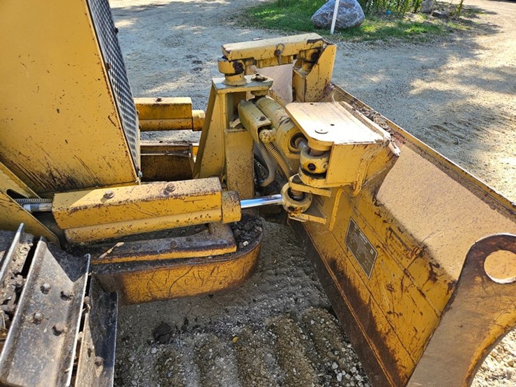 caterpillar-d3c-image-25